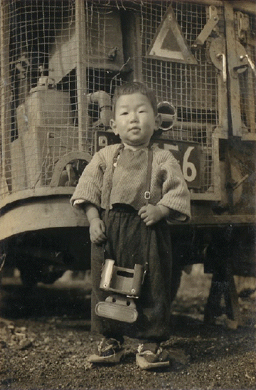 建築家・秋山東一