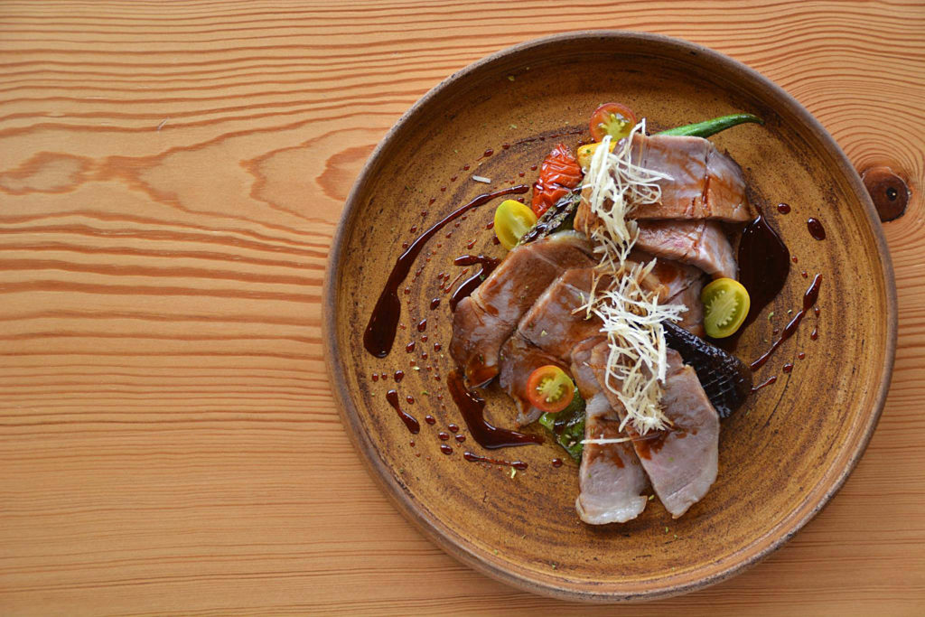 農園レストランノーティスの肉料理