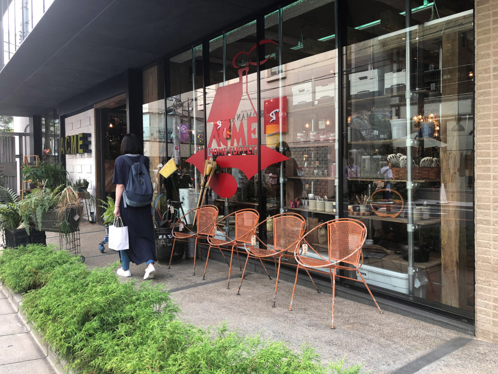 ACME Furniture 目黒通り店