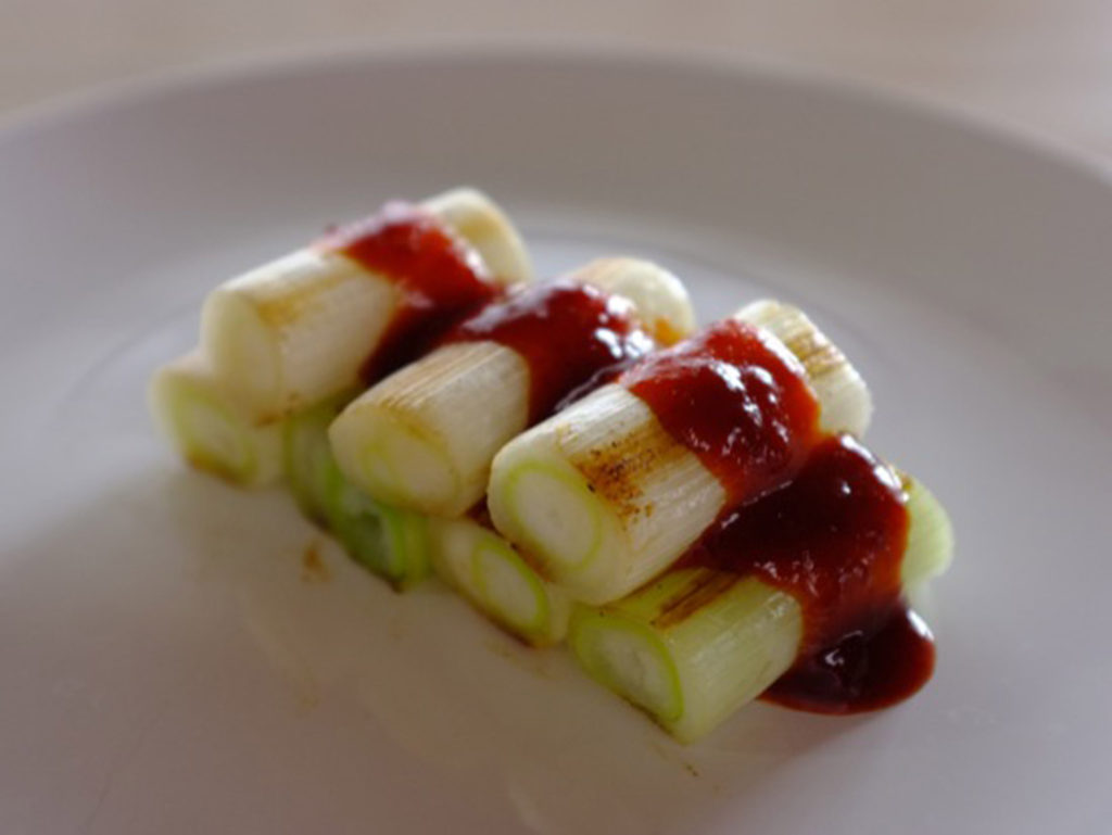 ねぎ焼きのコチュジャンソースがけ