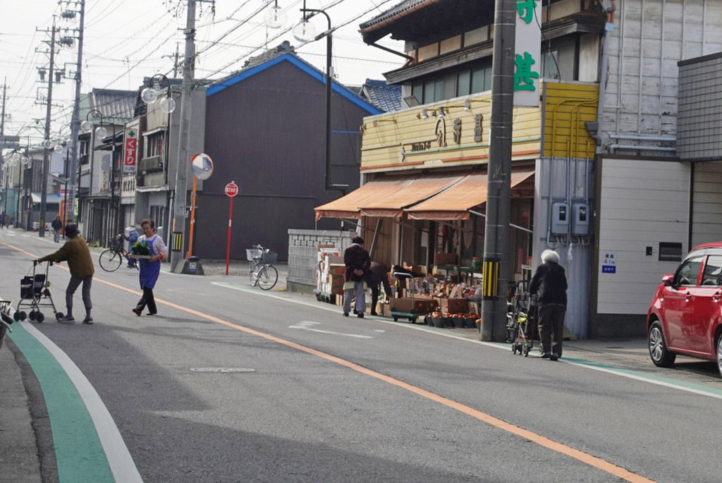 愛知県のにぎわう商店